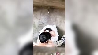 Quay lén em nữ sinh BJ cho bạn trai trong hẻm