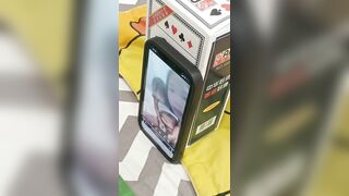 Bắn tinh trùng trên live cho người lạ xem