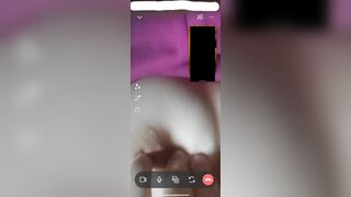 Gạ được bé này show vú trên ins