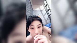 Bảo Trân hot tiktoker nay lấn sang live show anh em ạ :> 2