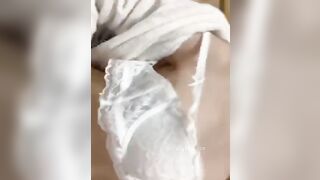 Vạch lồn ra đi chứ, E sợ mẹ e vào lắm, Nhìn mặt e tội vl mà lồn cx múp vl