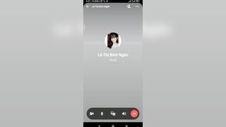 Giả gái xong gạ e gái 209 show xem lồn ai hồng hơn và cái kết