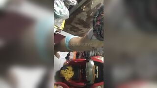 Em lén em vợ thay đồ  vú to căng tròn
