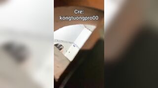 Em họ mới lớn tắm vú to