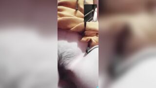 Gái teen nứng lồn đòi call trong khi đang nhậu 2