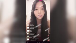 e gái khoe hàng lúc nứng 2