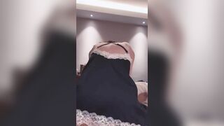 Em hot tiktoker lút cán phê