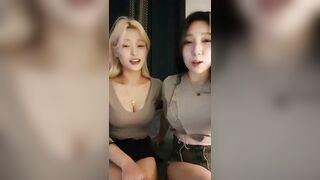 Ngậm 4 bình sữa!