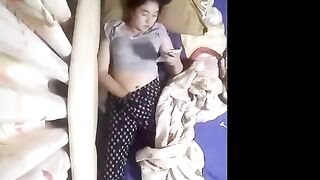(Hack Cam) Chỉ Gái Ở Nhà Một Mình Thủ Dâm 1