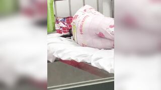 Mới địt em gái có đêm mà sáng em nằm viện