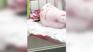 Mới địt em gái có đêm mà sáng em nằm viện