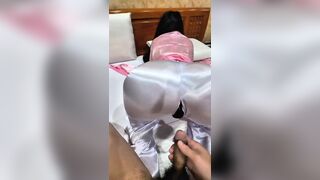 Đụ cô chủ nhiệm mông to trong nhà nghỉ
