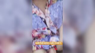 Bé ny mới quen, móc bim em nó từ ngoài đường vô tới nhà nghỉ. Quả bim xinh non ngon v