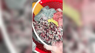 Thủ dâm với quần lót của cô giáo lúc đi vắng