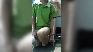 Thg ny bắt con vợ quay video khiêu dâm trong bộ đồng phục học sinh cực nứng