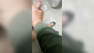 Mới bây lớn đã bị vắt tinh