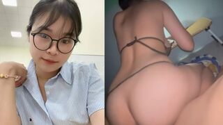 Clip Sex Fuck Em Sinh Viên Năm 2 Mu Múp Mặc Váy Ngủ Sexy