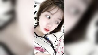 Trần Ngọc Linh 2ka9 Mặt Xinh Vú Đẹp Nghiện Thủ Dâm