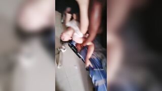 Gái Việt Đi Campuchia Bị Thằng Da Đen Hiếp Dâm Trong Ktx