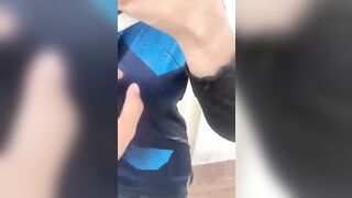 Em gái vếu to