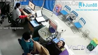 Hack camera, MBBG việt đi khám bị bác sĩ móc lồn bóp vú