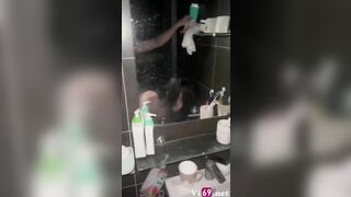 Cô bé sugar baby quàng khăn với cặp vú siêu phẩm bú hoài không chán Hà Quỳnh Trang -