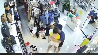 Check cam, Chị gái bán quần áo Bị Dao Kề vào cổ ép hiếp dâm
