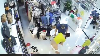 Check cam, Chị gái bán quần áo Bị Dao Kề vào cổ ép hiếp dâm