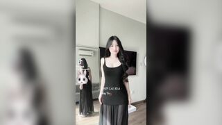 Ngọc moew vú khủng trắng nõn