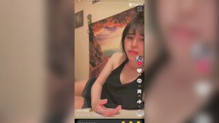 Tiktoker Hoa Xinh trả kèo lột đồ💋