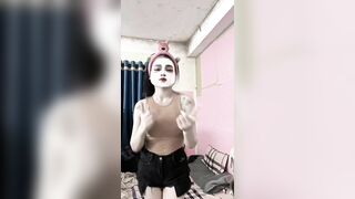 Gái Quán Hát Nhung Tâyy
