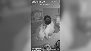 Hack Camera Chồng Móc Lồn Cho Vợ Nứng Rồi Đụ Nhau