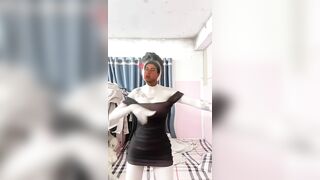 Gái Quán Hát Trang Bốngg và Nhung Tâyy