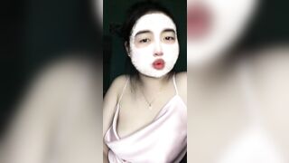 live tt mà bận đồ vậy làm mấy anh nứng