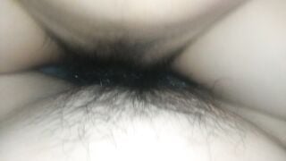 Đụ vợ mới đi đám cưới về thay đồ lót ra nhìn đồ lót sexy quá