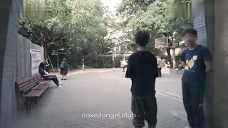 (Public Show) Cô Gái Khỏa thân trong trường đại học công lập