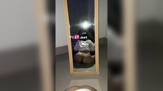 Xem phim sex không che tận hưởng hàng khủng cu bự của anh xuất hết vào mồm em rồi