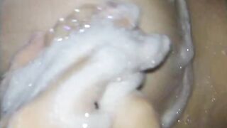 Thích thì em khoe