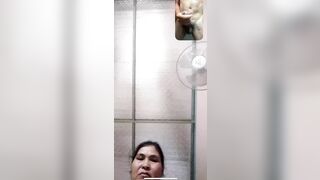 Chị 2