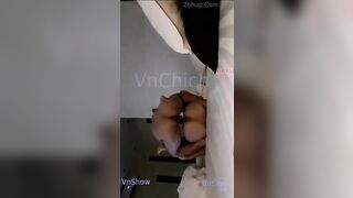 nửa đêm biến thái vào ktx some từng bé 1 bị bảo vệ phát hiện đánh