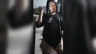 Bé aoa đen nhảy tiktok ae tìm đây