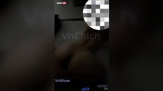 Nghỉ hè 2 e sinh viên rủ nhau trốn đi thật xa kco tiền nên some ở công viên