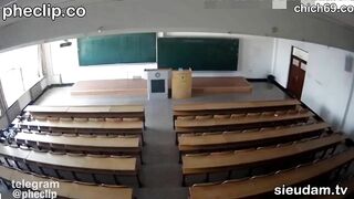 Sinh Viên Hutech Lén Lút Địt Nhau Trên Giảng Đường