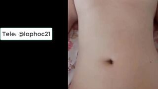 Em Tuyền dâm đãng suốt ngày gửi video sex cho bạn nứng