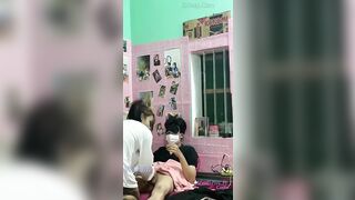 Thw thằng e, thấy e nó sục con chị lền vào sục hộ rồi cho chs trần