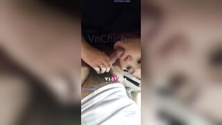 Đang họp online vợ chui xuống bú cu nhưng vẫn bật cam và cái kết