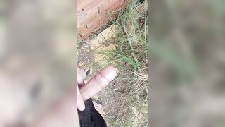 Đang đi đái mà nứng quá phải làm quả lọ gấp !!!