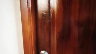 (Venezuela Sex) Chị dâu của tôi đang nghỉ ngơi lợi dụng tôi đút cặc vào trong cô ấy