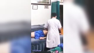 MBBG đi wax lông gặp bác sĩ biến thái lén bóp với sờ lồn hỏi sướng không