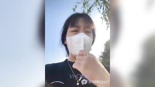 E gái tr nóng rảnh rỗi ra đường show gạ mấy ông già sờ lồn
